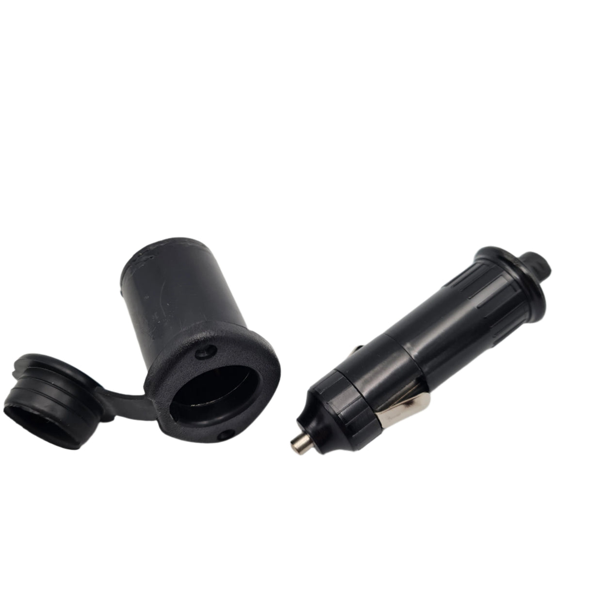 Prise allume-cigare pour véhicule et prise encastrée - 12 volts / 5 ampères - W4 - 3754787