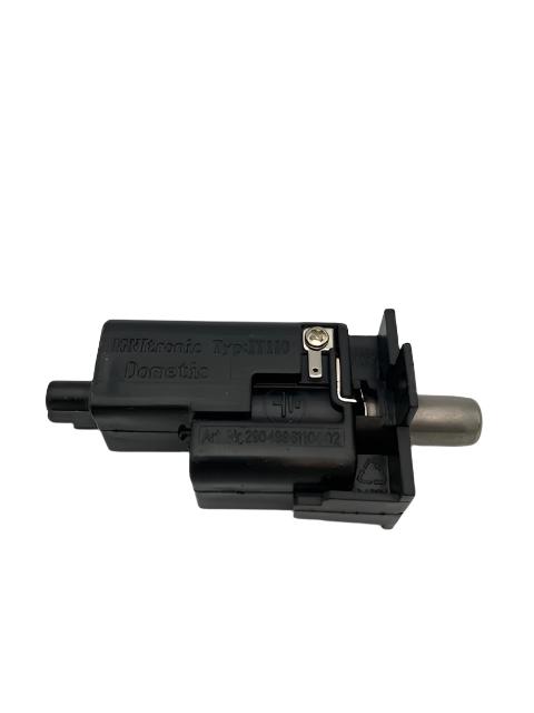 Dometic - Fridge Ignitor Battery - RML 8330 - 292302482 Dometic