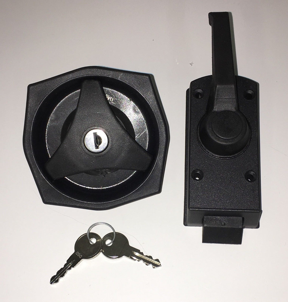 Left Hand Door Lock Kit – FAP 01508T42199 – Black FAP